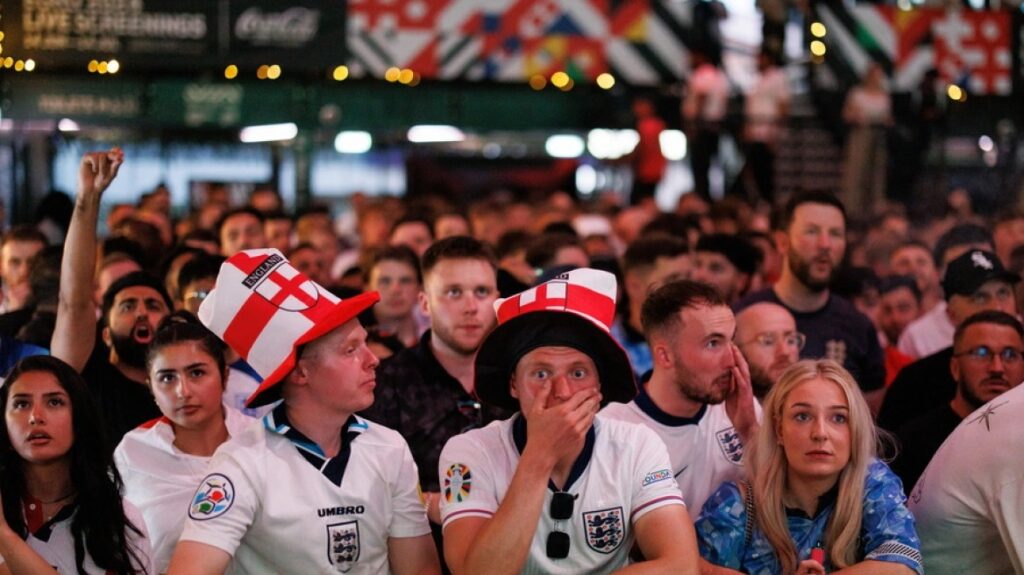 euro-2024-οπαδός-της-εθνικής-αγγλίας-αποκοιμ-1917219
