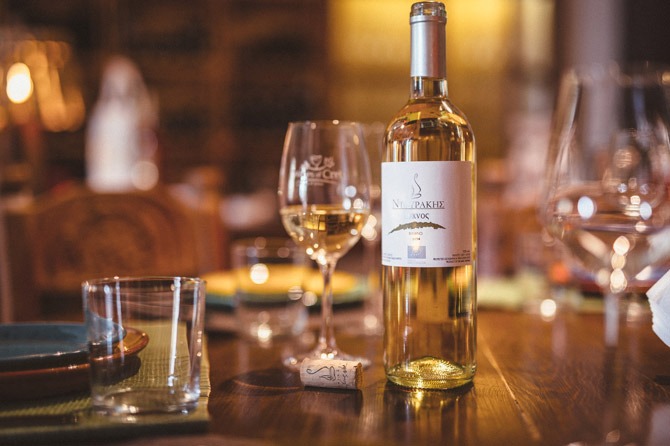 το-οινοποιείο-ντουράκη-κατακτά-δύο-βρ-1931306