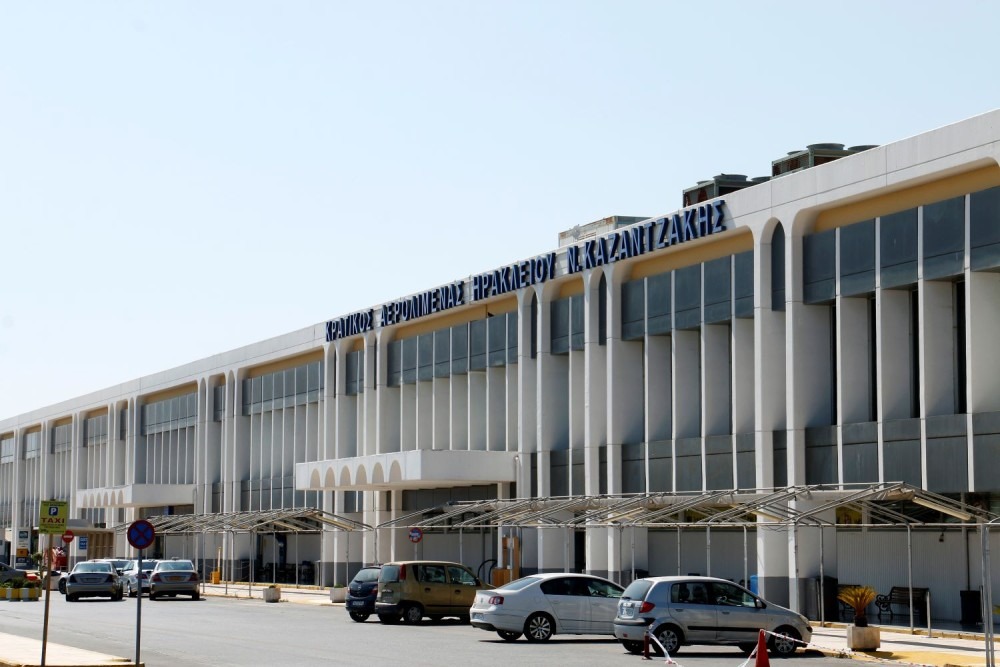 κρήτη-λεωφορείο-έπεσε-πάνω-σε-φυλάκιο-1927111