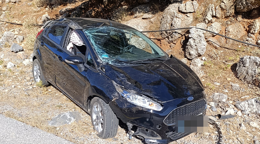 χανιά-τροχαίο-στα-ασκύφου-αυτοκίνητ-1931464