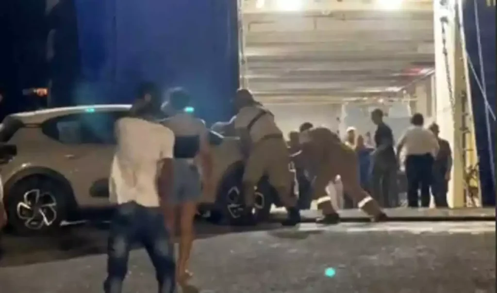 άνδρος-αναστέλλονται-τα-δρομολόγια-τ-1946437