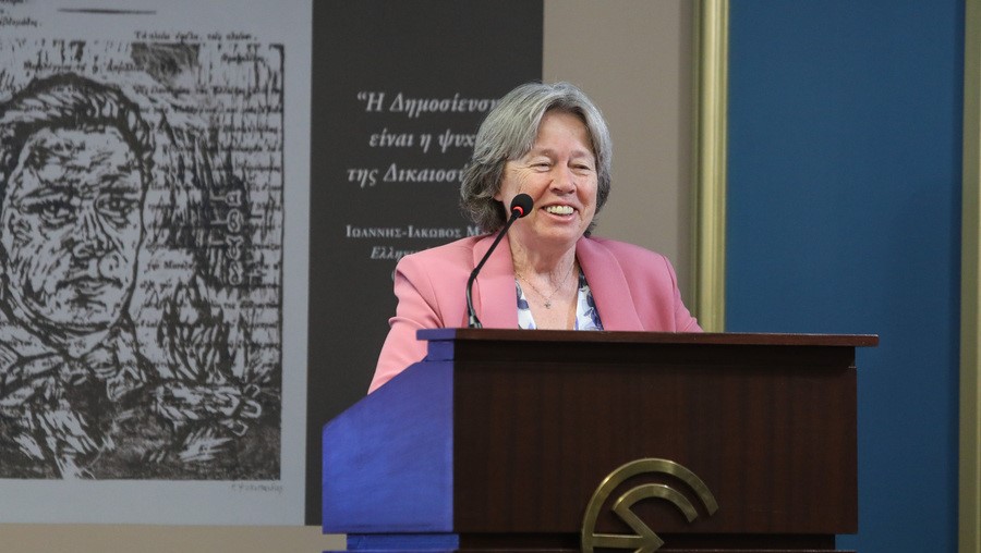 η-λινού-και-πώς-εκτέθηκε-1943478