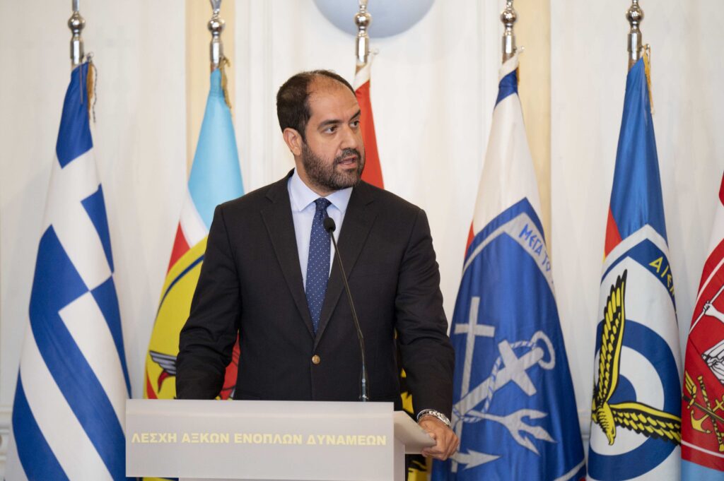 ο-υφυπουργός-εθνικής-άμυνας-γιάννης-κ-1958557