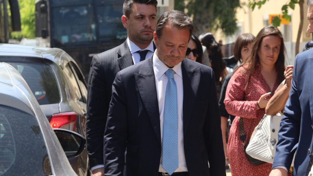 απόστολος-λύτρας-στα-μαλακά-τον-ρίχ-1956984