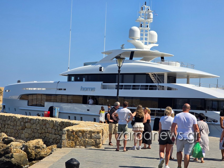 τραβούν-τα-βλέμματα-και-κρύβουν-τον-φ-1955887