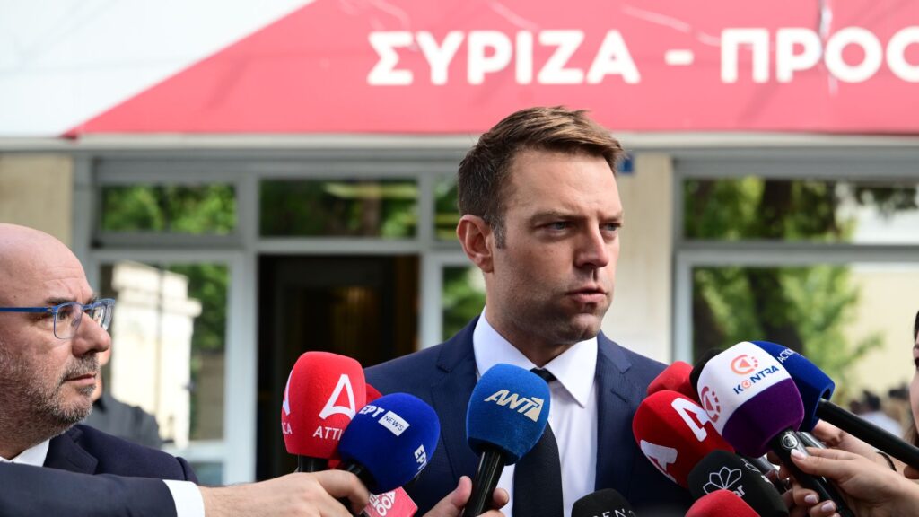 μπλόκο-από-την-κεντρική-επιτροπή-το-1973871