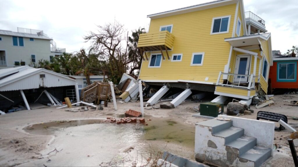 τυφώνας-μίλτον-τουλάχιστον-16-νεκροί-κα-1974253