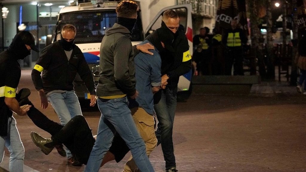 άμστερνταμ-ξυλοκόπησαν-άγρια-τους-ισ-1989218