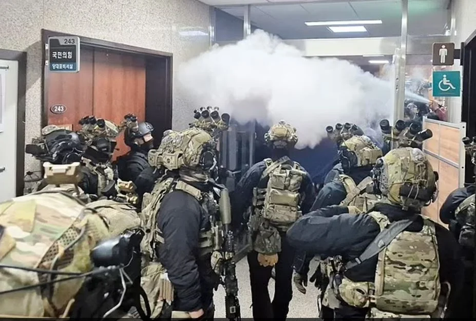 χάος-στην-νότια-κορέα-απέρριψε-η-βουλή-2000947