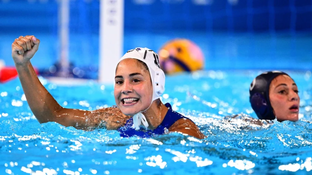 η-eθνική-πόλο-γυναικών-διέλυσε-20-7-τις-ηπα-2022365