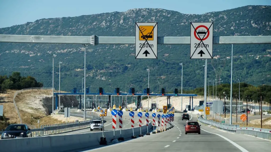 ξέχασε-τη-σύζυγο-στις-τουαλέτες-της-ιό-2028583