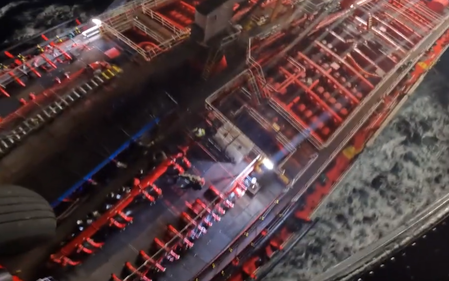 κινηματογραφική-αεροδιακομιδή-από-τ-2020008