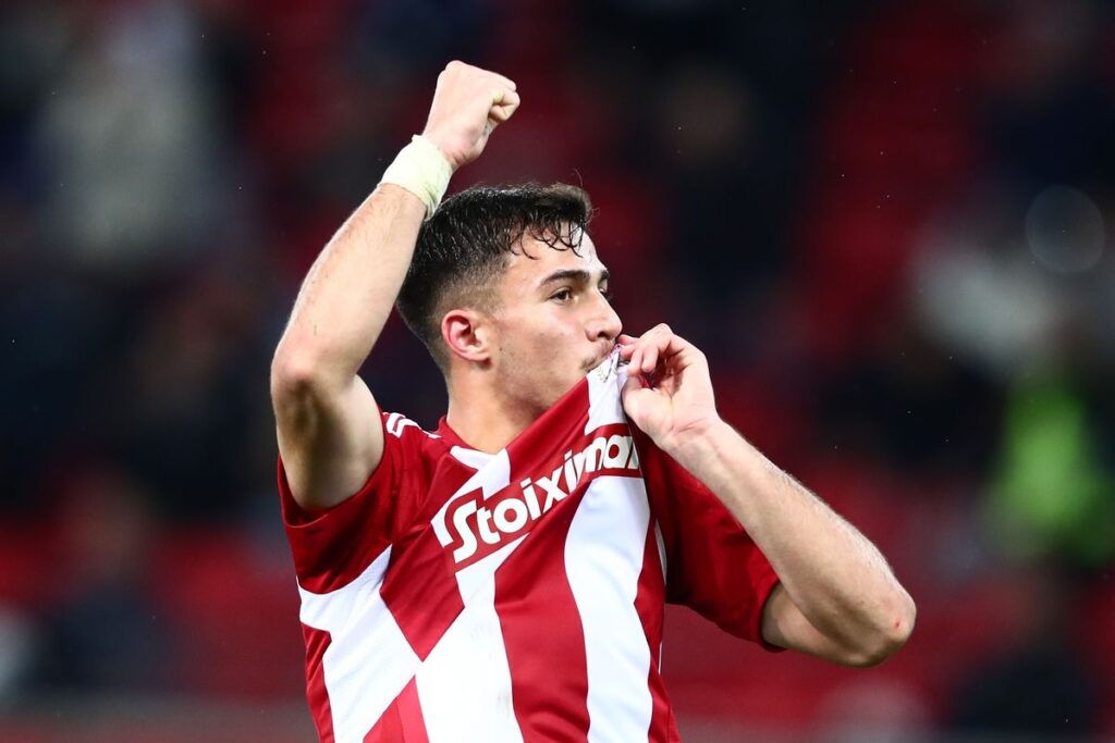 υπέγραψε-νέο-συμβόλαιο-ο-κωστούλας-με-2018349