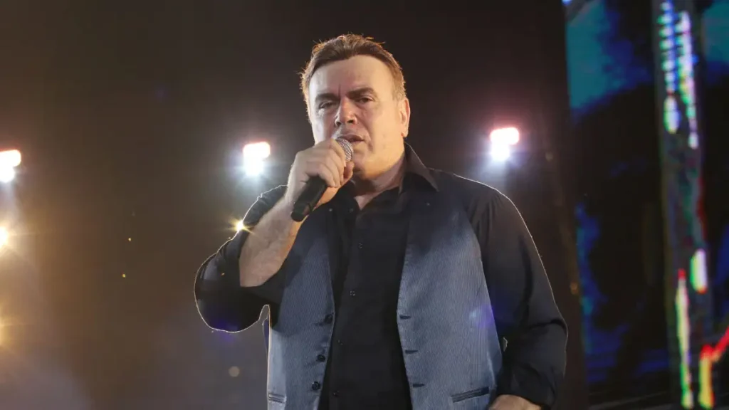 σοκ-και-θλίψη-στον-καλλιτεχνικό-κόσμο-2023124