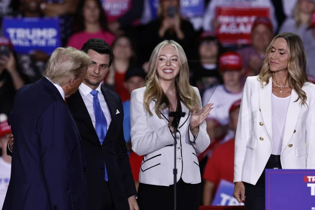 τίφανι-τραμπ-η-άγνωστη-κόρη-του-προ-2025900