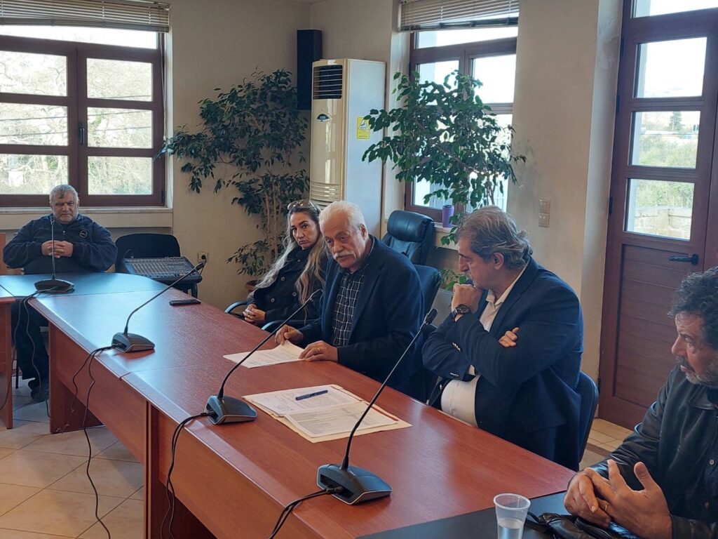 συνάντηση-παύλου-πολάκη-και-στελεχών-2032283