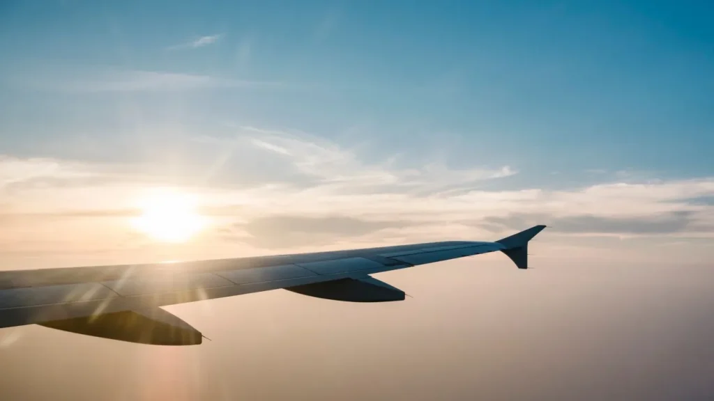 αεροπλάνο-έκανε-αναστροφή-επειδή-ο-πι-2060756