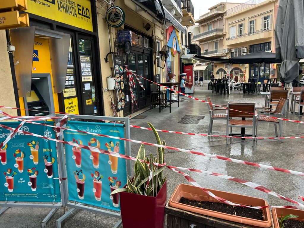 κρήτη-έπεσαν-κομμάτια-από-μπαλκόνι-στ-2048729