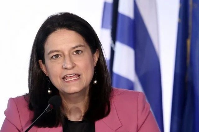 κεραμέως-για-13ωρο-υπάρχουν-αρκετοί-εργ-2063211
