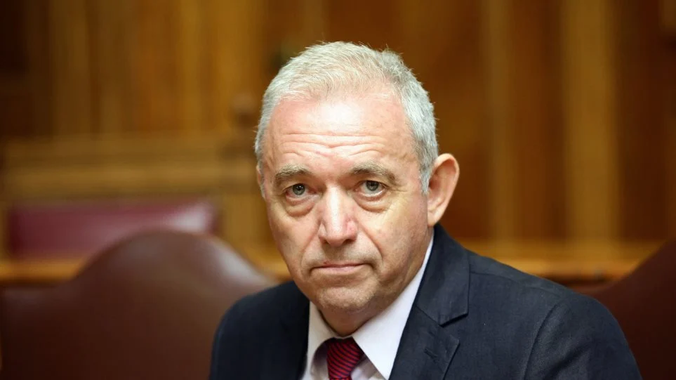 ευθύμιος-λέκκας-απόλυτα-φυσιολογική-2079810