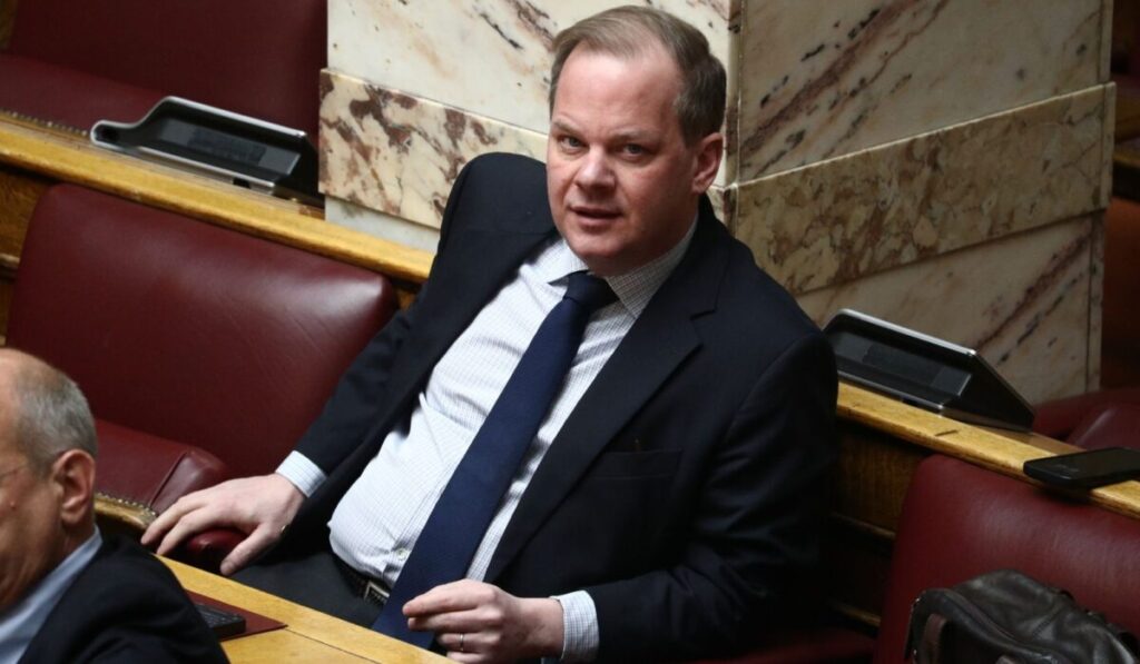 κώστας-αχ-καραμανλής-δεν-θα-είμαι-ξανά-2083623