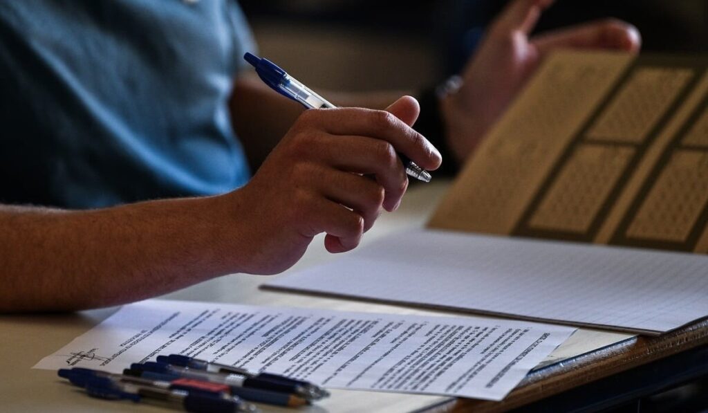 πανελλήνιες-2025-δύο-σχολές-με-πολλές-επα-2077977