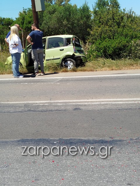 Κρήτη: Καραμπόλα με τρία αυτοκίνητα – Βαν και ΙΧ «δίπλωσαν» σε Fiat Panda! - Δείτε εικόνες