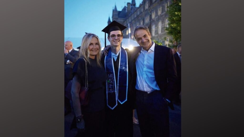 κυριάκος-και-μαρέβα-στην-τελετή-αποφο-2093242