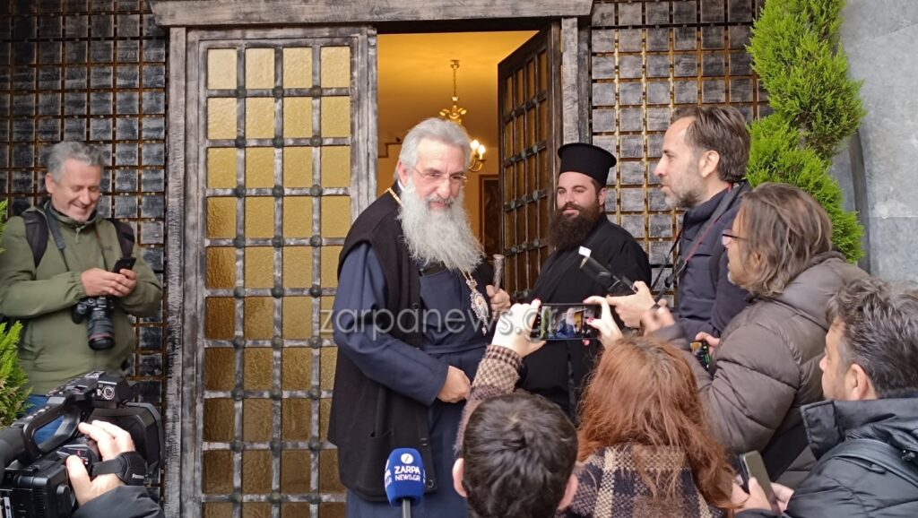 ζητά-την-άρση-της-απόφασης-για-το-μεταθ-2084668