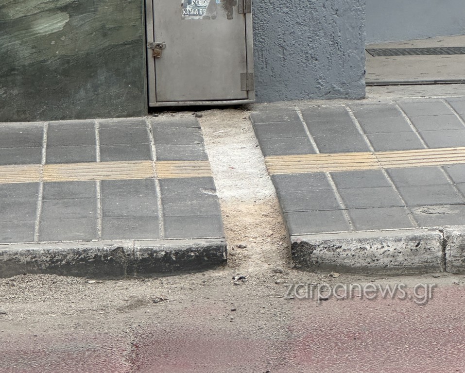 χανιά-το-αμαρτωλό-πεζοδρόμιο-της-οδ-2101474
