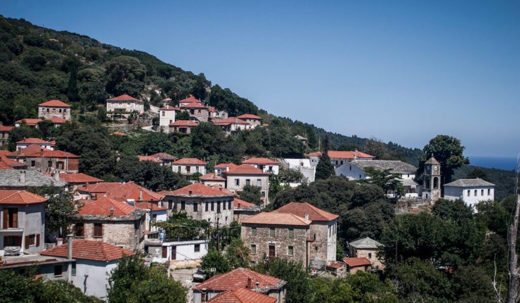 τι-θα-ισχύσει-για-τη-δόμηση-σε-οικισμού-2091919