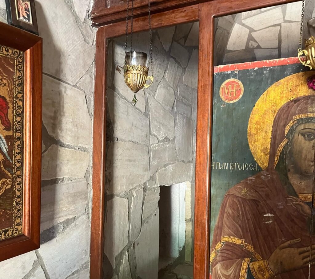 xανιά-ιερόσυλος-έκλεψε-εικόνα-100-ετών-απ-2105732