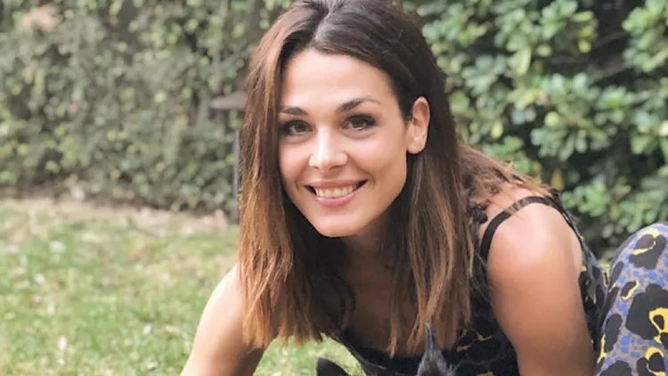 η-ιωάννα-τριανταφυλλίδου-ποζάρει-με-μ-2130950