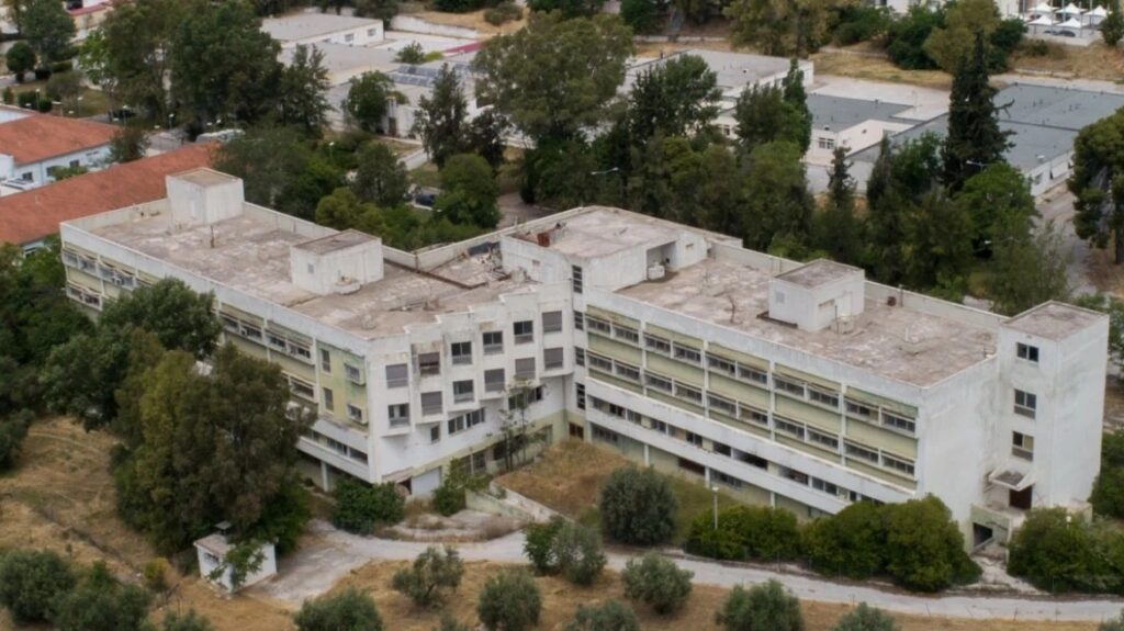 δαφνί-συνέλαβαν-δύο-ψυχιάτρους-κόν-2121318