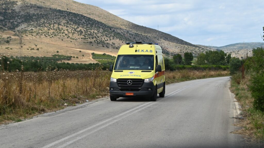 στο-νοσοκομείο-γυναίκα-μετά-από-ενδοο-2126413