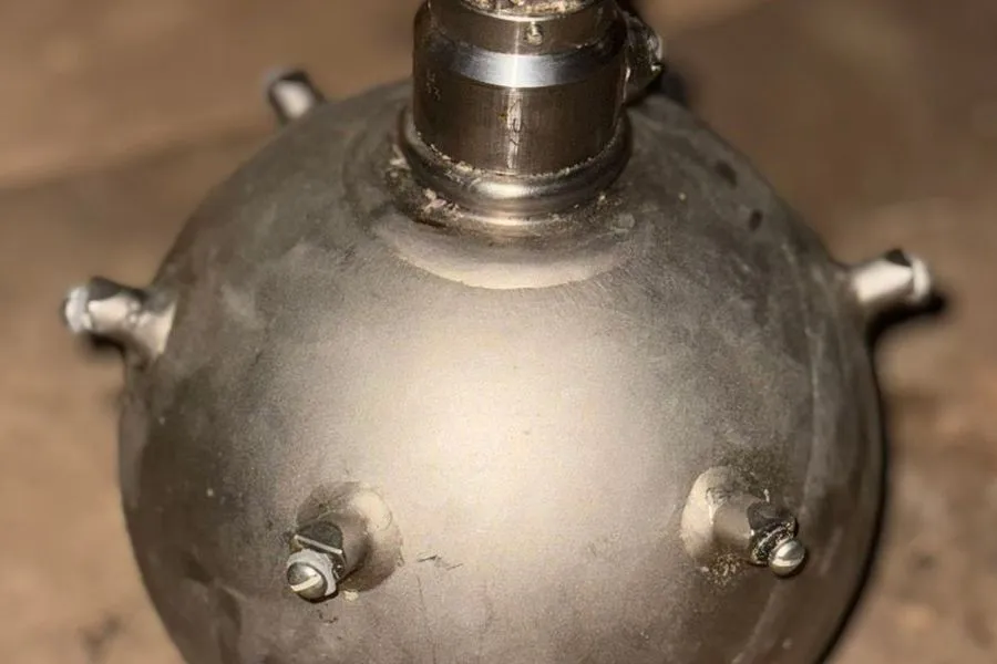 xειροβομβίδες-και-τμήμα-αντιαεροπορι-2123233