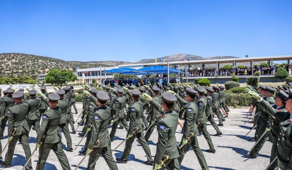βάσεις-2025-βατερλώ-στις-άλλοτε-περιζή-2134678