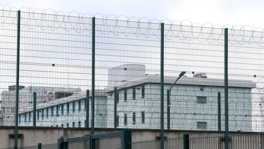 έκρυψε-ναρκωτικά-στα-γεννητικά-της-όρ-2127000