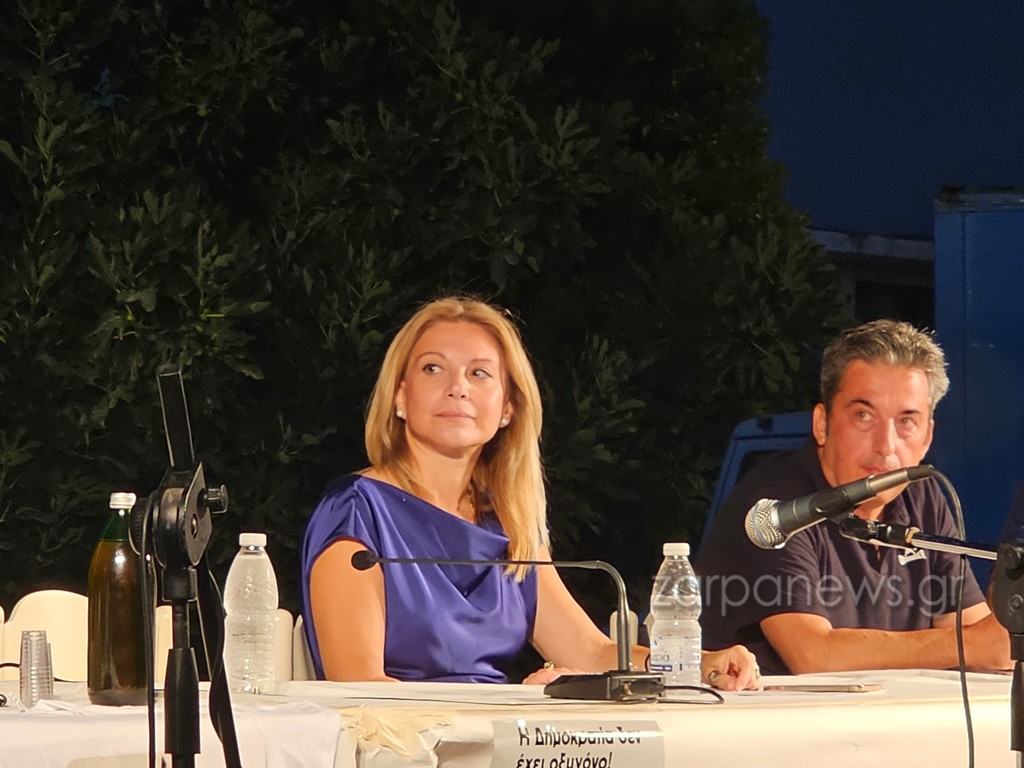 πιο-κοντά-στην-πολιτική-η-μαρία-καρυστ-2134046