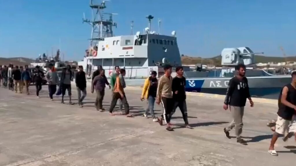 άδειασε-η-αγιά-από-μετανάστες-έφυγαν-α-2131312