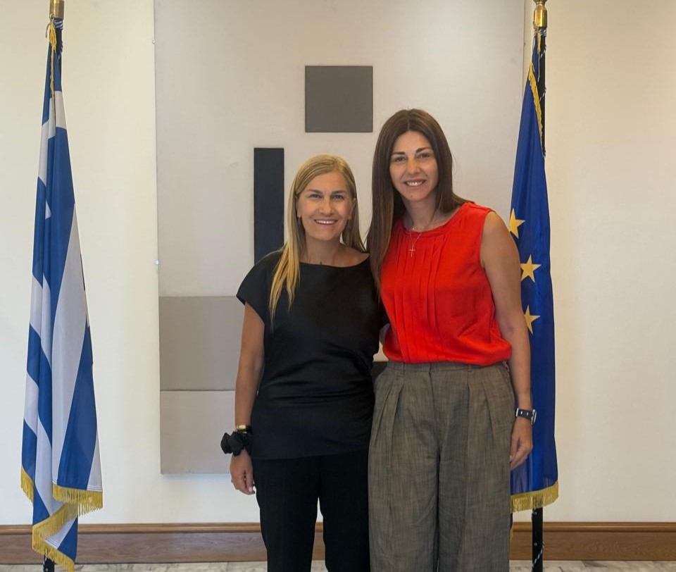 με-την-υπουργό-παιδείας-σοφία-ζαχαράκ-2132687