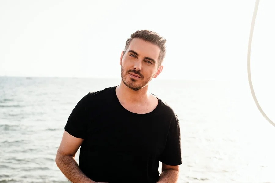 ο-μιχάλης-χατζηγιάννης-στα-χανιά-σήμ-2135985