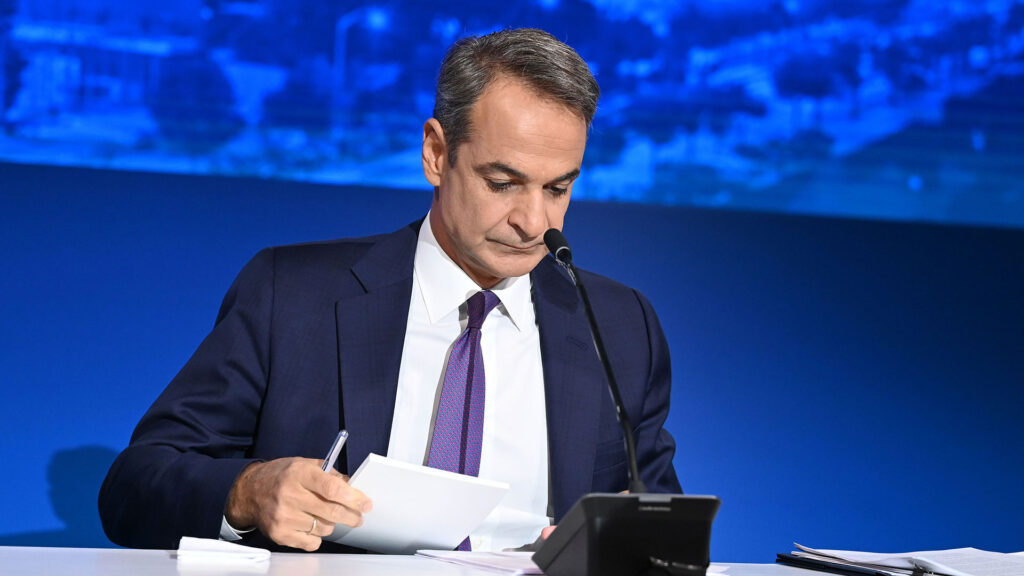 θεωρείο-το-μέγεθος-του-καλαθιού-2149862