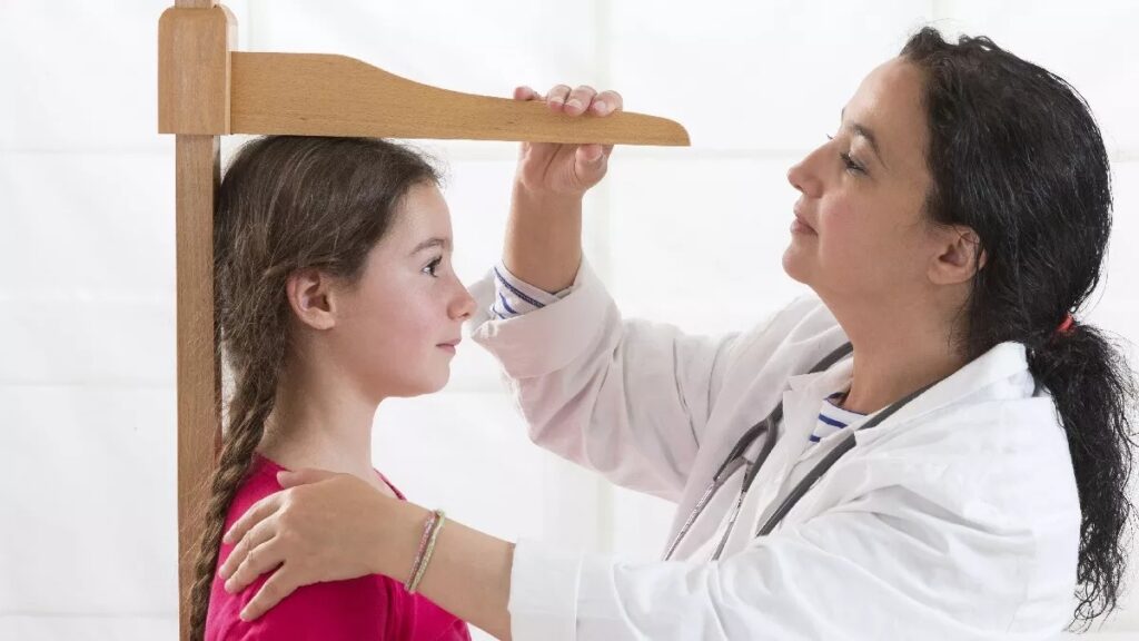 εφηβεία-πότε-σταματούν-να-ψηλώνουν-τα-2155286