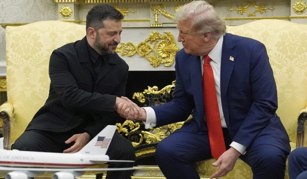 ο-ζελένσκι-κάνει-δώρα-με-τα-λεφτά-των-2148968