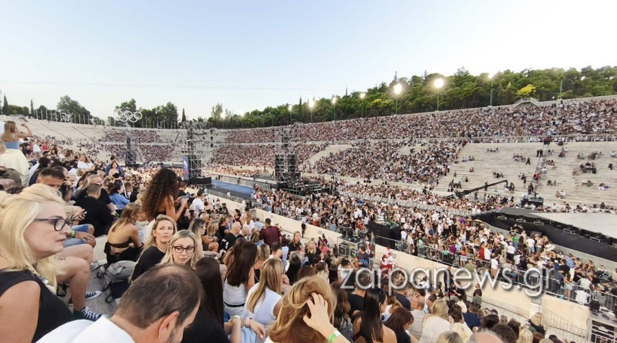 ουρές-έξω-από-το-καλλιμάρμαρο-για-τη-συ-2163438