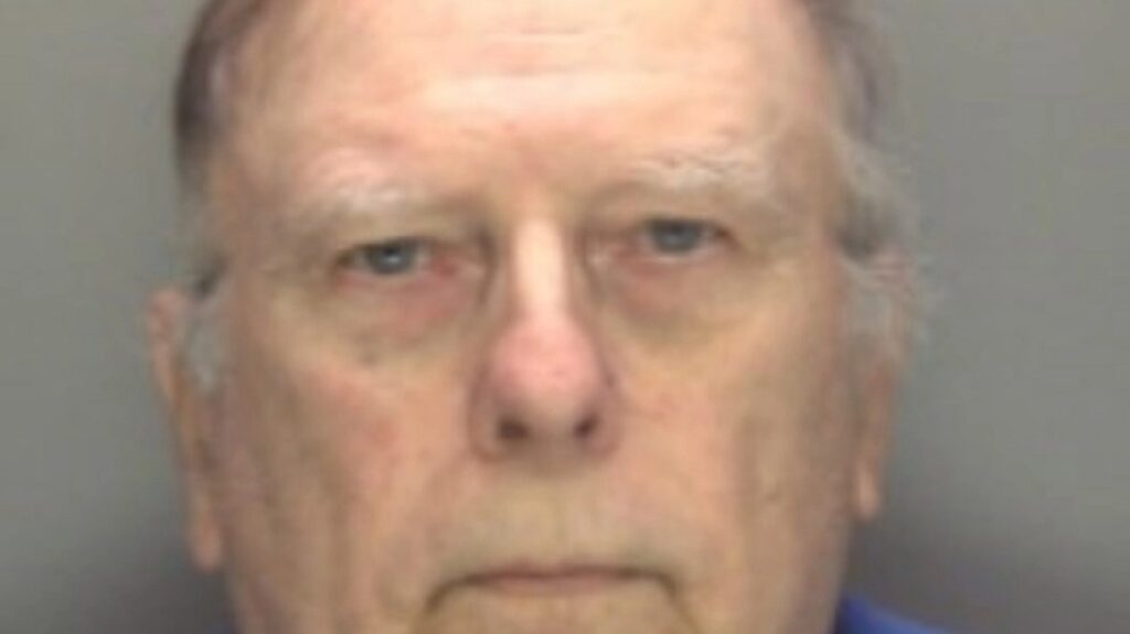 καταδικάστηκε-71χρονος-στη-βρετανία-πο-2160857