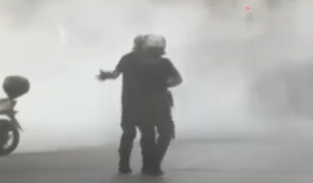 ματατζής-ρίχνει-μπουνιά-σε-ματατζή-2166716