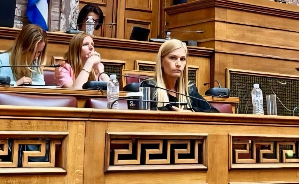 σέβη-βολουδάκη-δεν-θα-αφήσουμε-τη-χώρα-2156387
