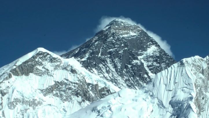 νεπάλ-πέθανε-ο-τελευταίος-επιζών-της-α-2185263